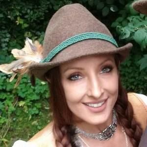 Meet your Posher, Aurora